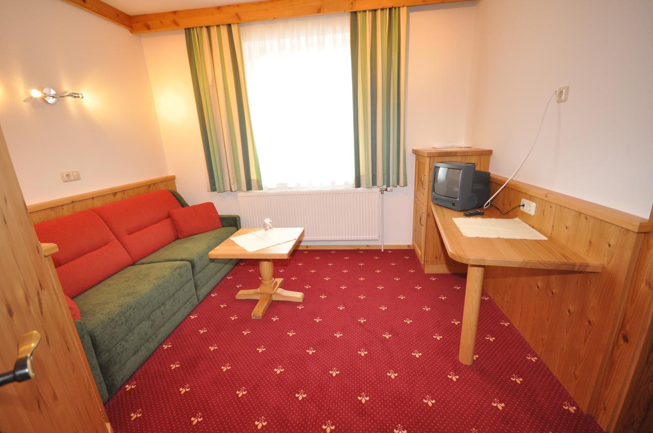 Hotel Hochkarhof Göstling an der Ybbs Pokoj fotografie